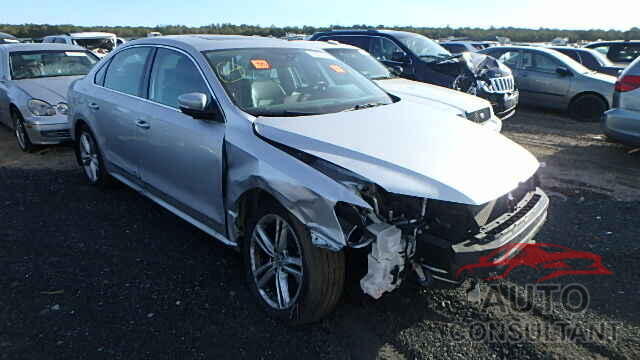 VOLKSWAGEN PASSAT 2015 - 1VWBT7A31FC051545