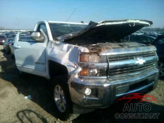 CHEVROLET SILVERADO 2015 - 1GC0KVEG3FZ527581