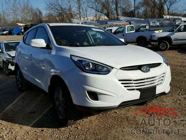 HYUNDAI TUCSON 2015 - KM8JT3AF8FU090303