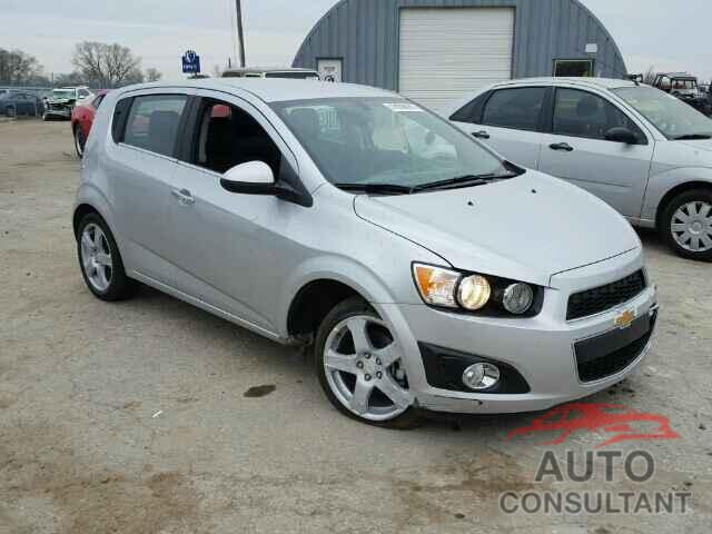 CHEVROLET SONIC 2016 - 1G1JE6SB9G4139482