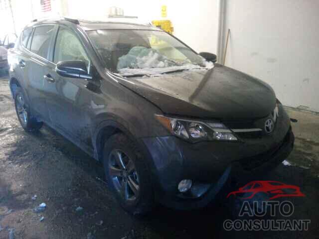 TOYOTA RAV4 2015 - JTMRFREV0FD159522