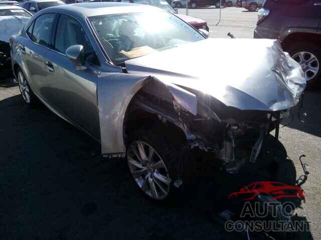 LEXUS IS250 2015 - JTHBF1D28F5080117