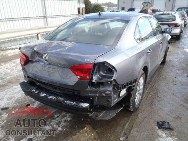 VOLKSWAGEN PASSAT 2015 - 1VWAT7A30FC028950