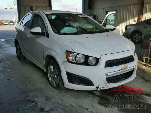 CHEVROLET SONIC 2016 - 1G1JC5SH8G4168797