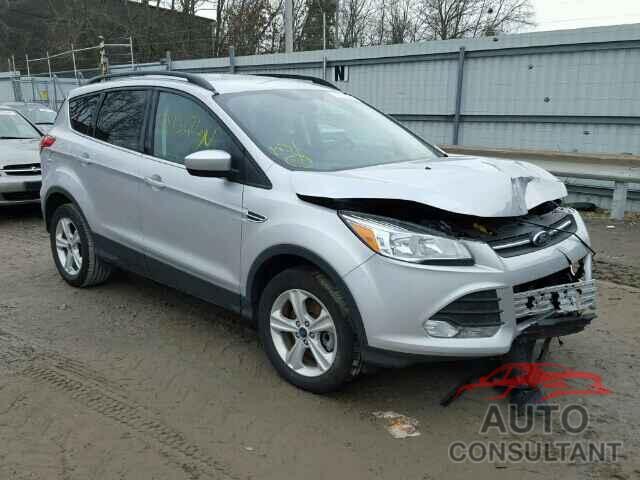 FORD ESCAPE 2015 - 1FMCU9G96FUA53938