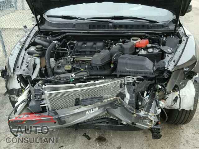 FORD TAURUS 2015 - 1FAHP2E87FG193715
