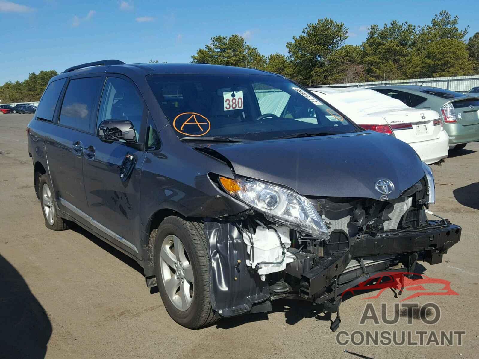 TOYOTA SIENNA 2017 - 5TDKZ3DC3HS893861