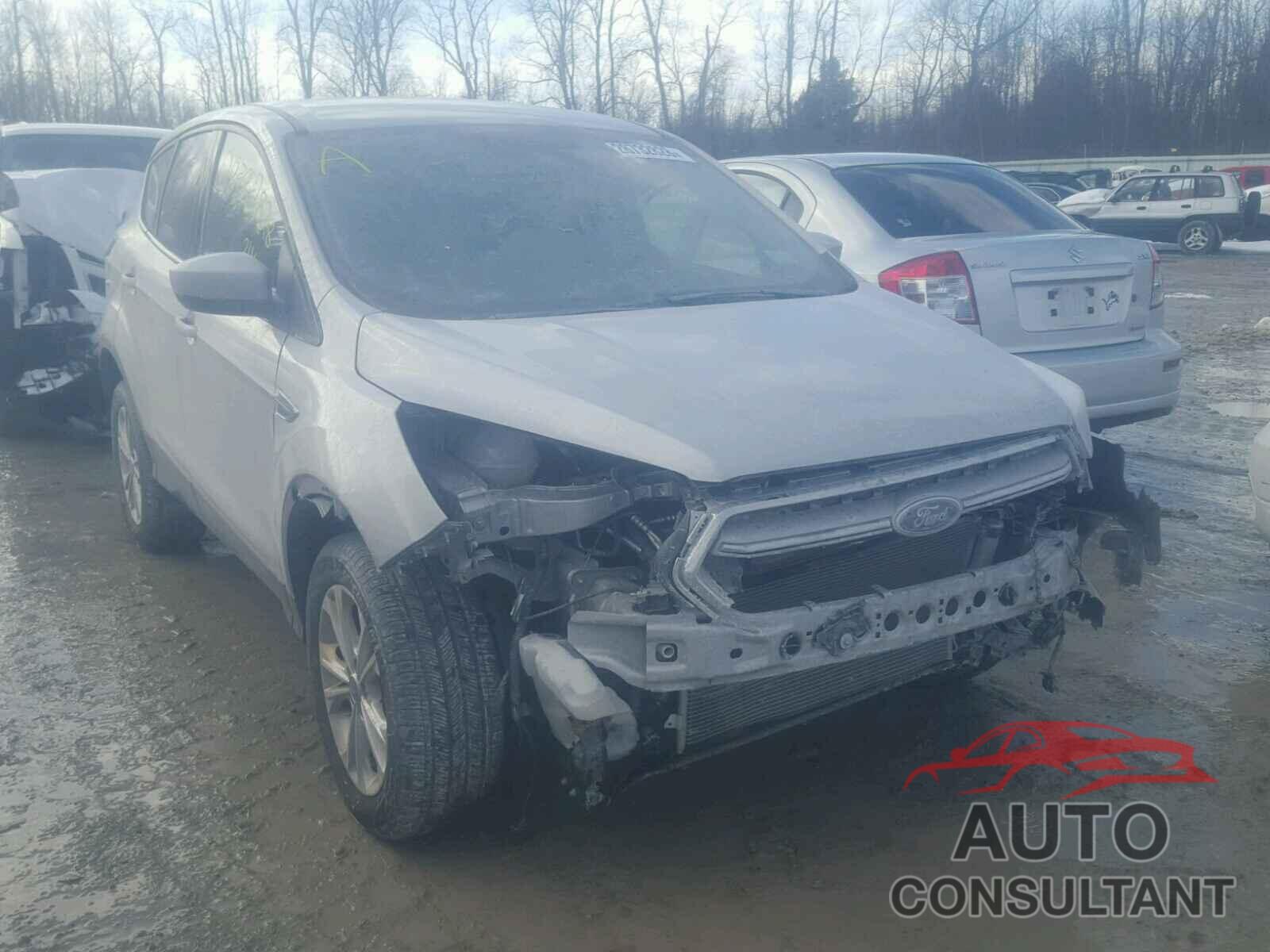 FORD ESCAPE 2017 - 1FMCU9GD0HUD81041