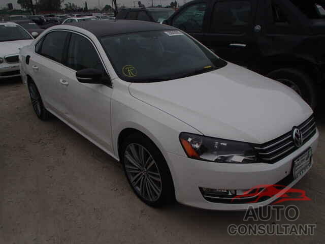 VOLKSWAGEN PASSAT 2015 - 1VWBT7A34FC013713