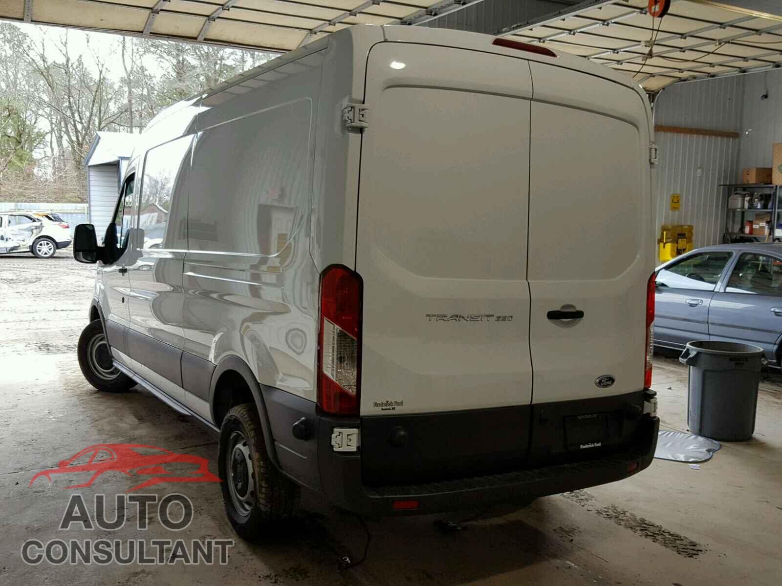 FORD TRANSIT CO 2017 - 1FTYR2CM4HKB25103
