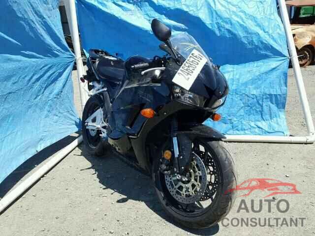 HONDA CBR CYCLE 2015 - JH2PC4012FK800177