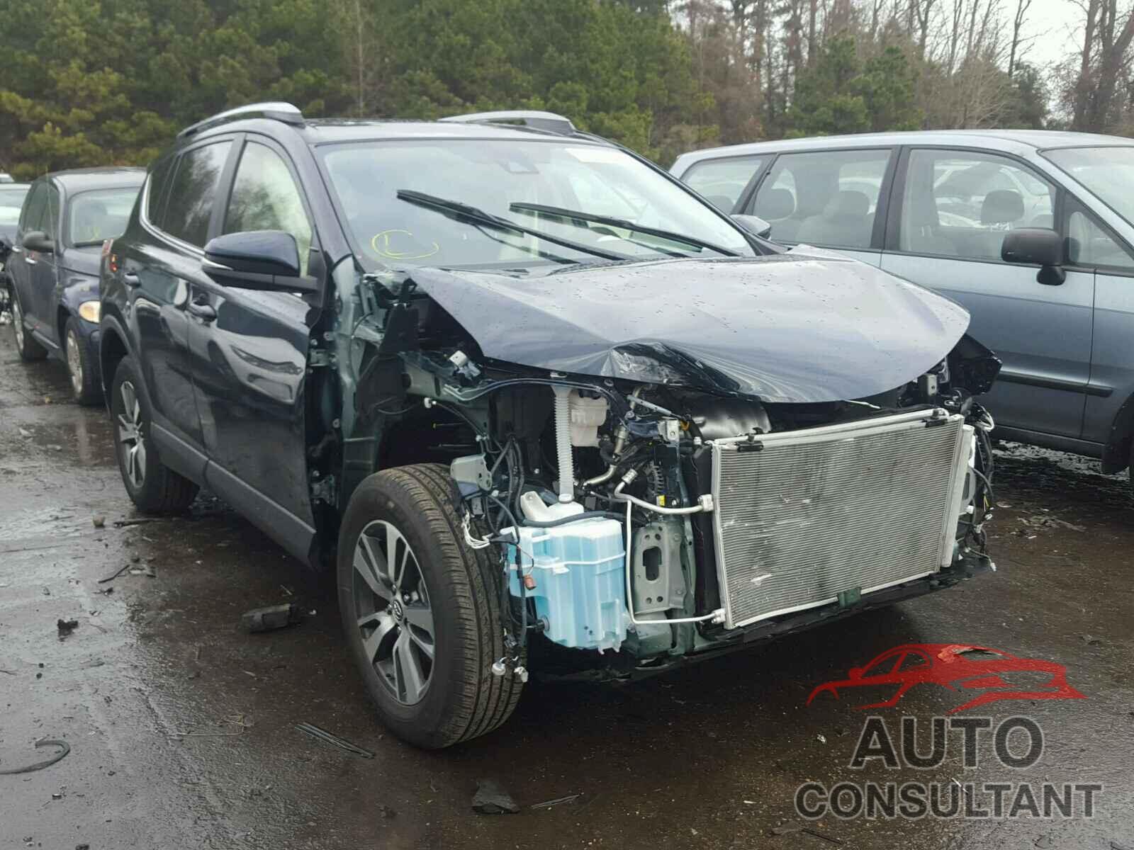 TOYOTA RAV4 2017 - JTMWFREV3HJ113416