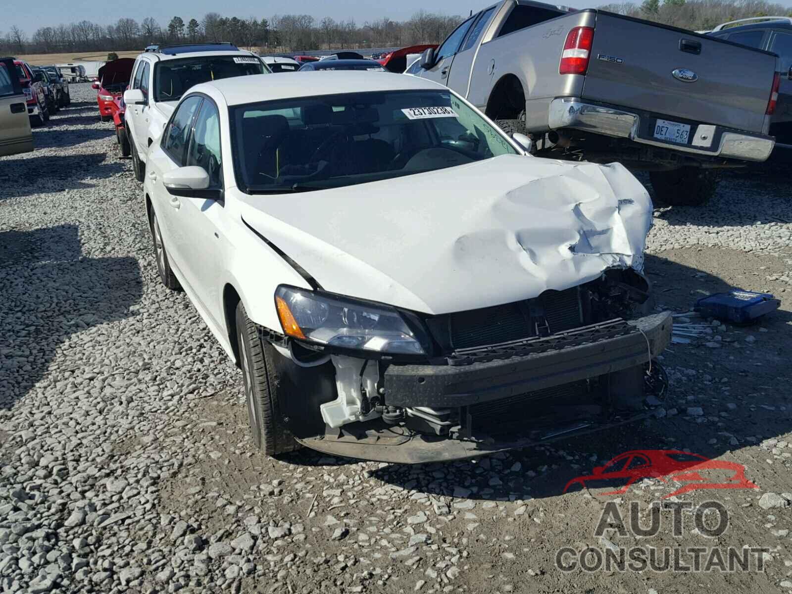 VOLKSWAGEN PASSAT 2015 - 1VWAT7A37FC062495