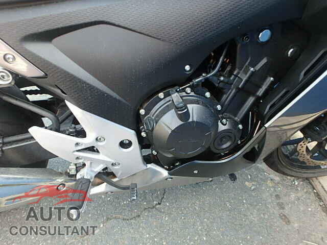 HONDA CBR CYCLE 2015 - MLHPC4465F5200747