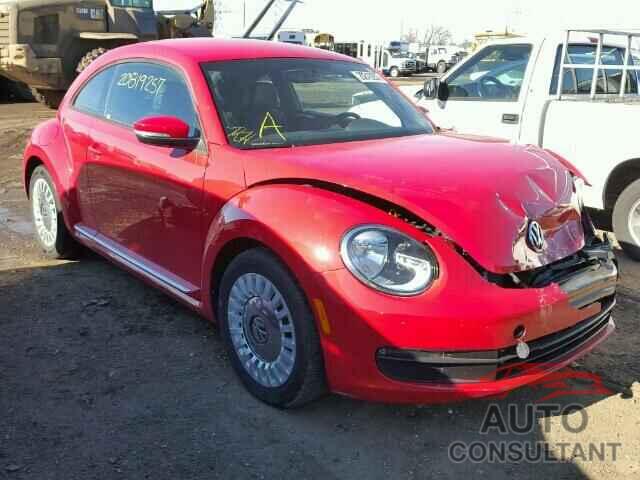 VOLKSWAGEN BEETLE 2015 - 3VWJ17AT5FM643871