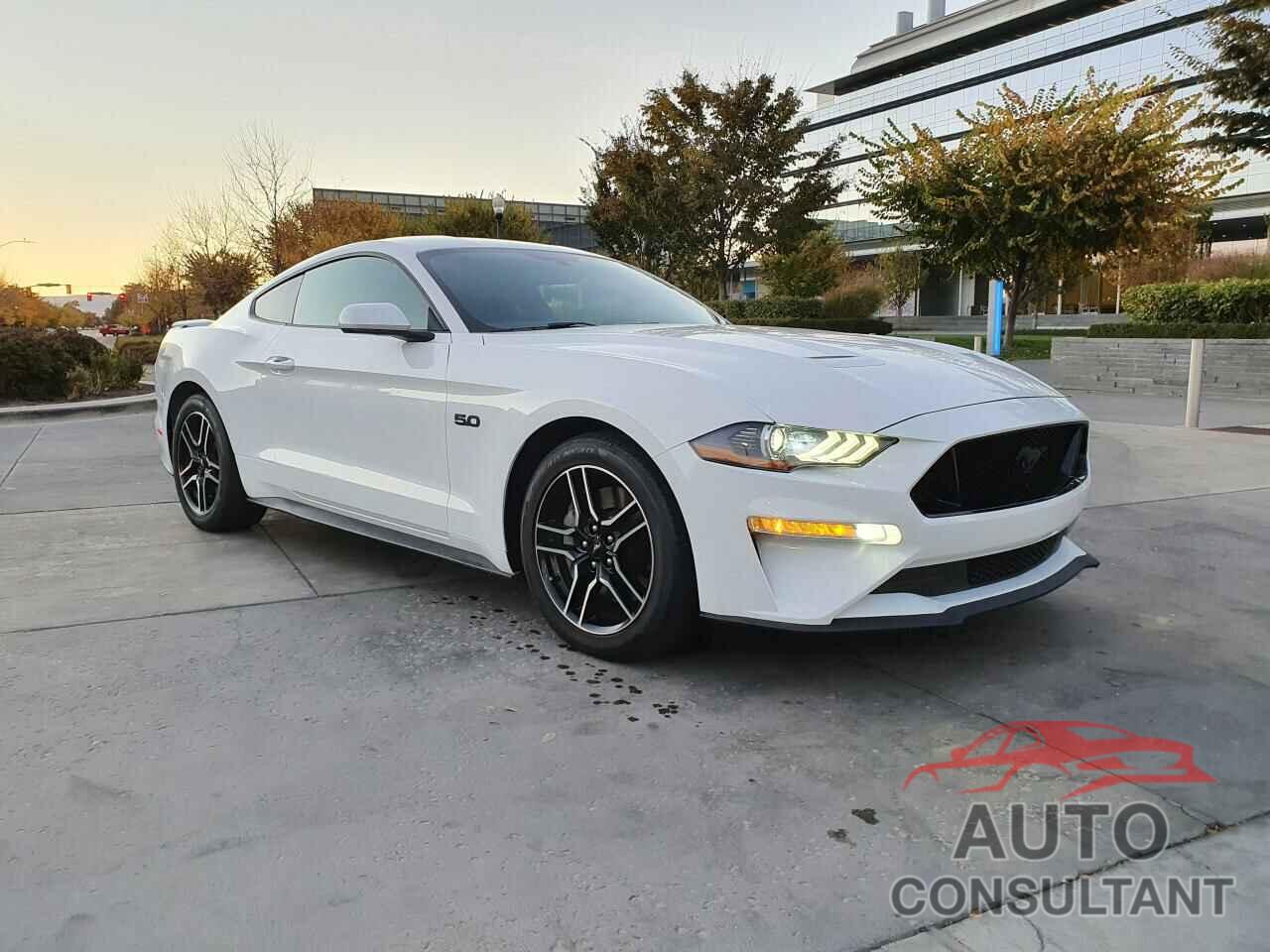 FORD MUSTANG 2018 - 1FA6P8CF8J5123544