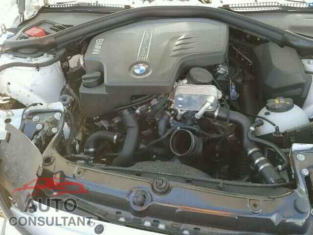 BMW 3 SERIES 2016 - WBA8E9C58GK648634