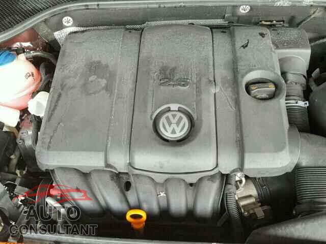 VOLKSWAGEN PASSAT 2013 - 1VWBP7A39DC044117