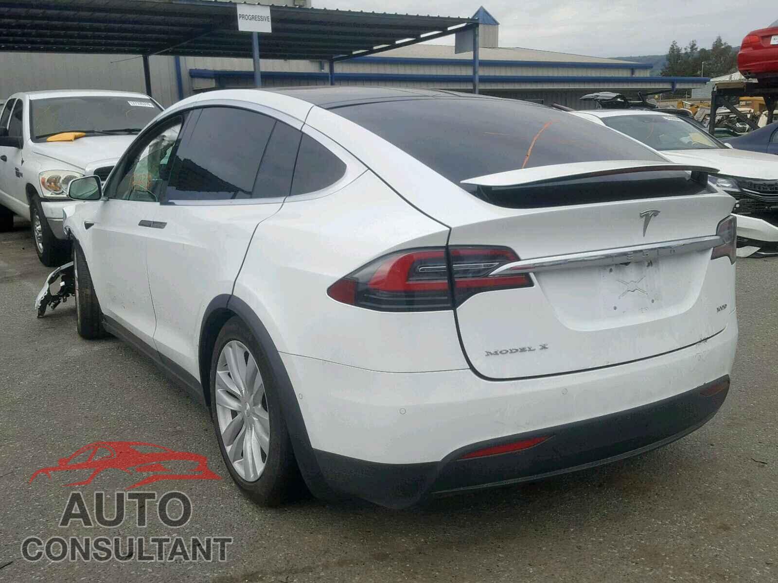 TESLA MODEL X 2017 - 5YJXCDE22HF049009