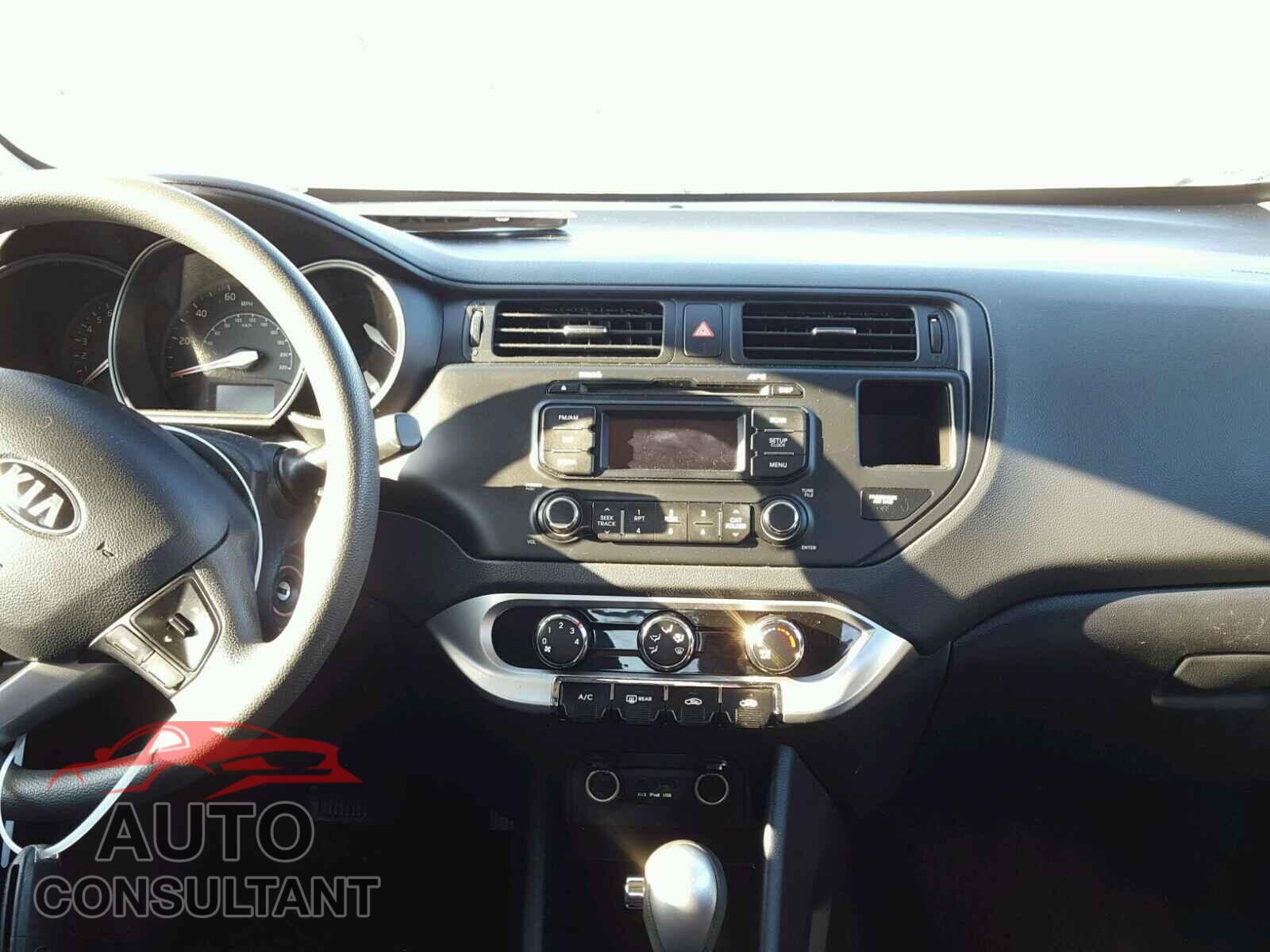 KIA RIO 2015 - KNADM4A32F6436048