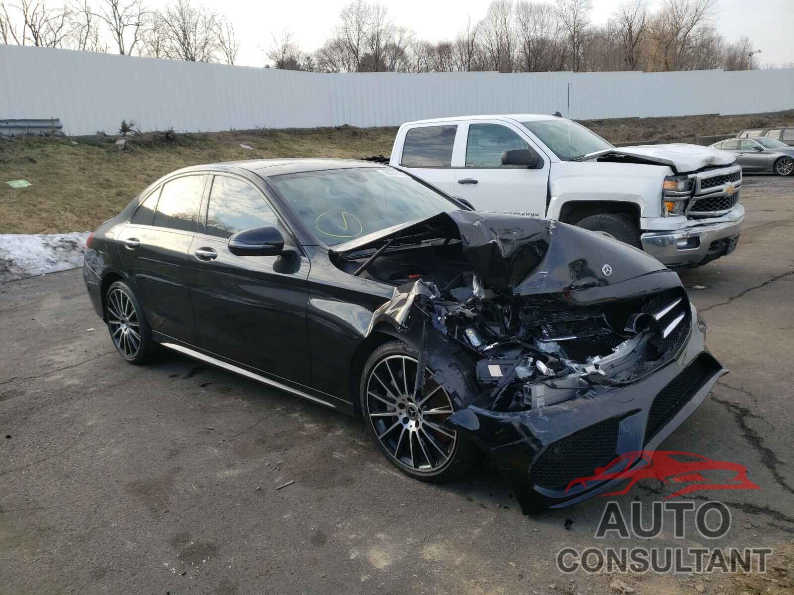 MERCEDES-BENZ C CLASS 2018 - 55SWF4KB8JU268696