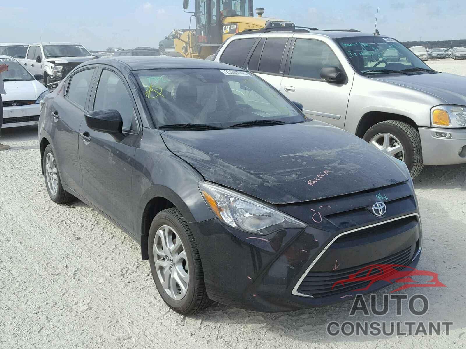 TOYOTA YARIS 2017 - 3MYDLBYV8HY179122