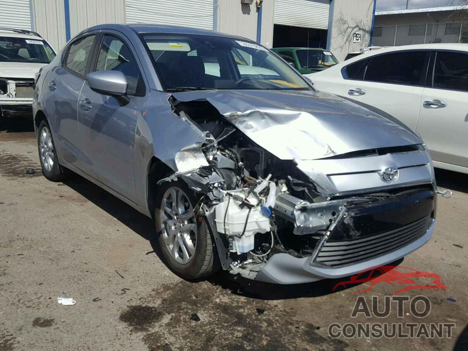 TOYOTA YARIS 2017 - 3MYDLBYV3HY186575