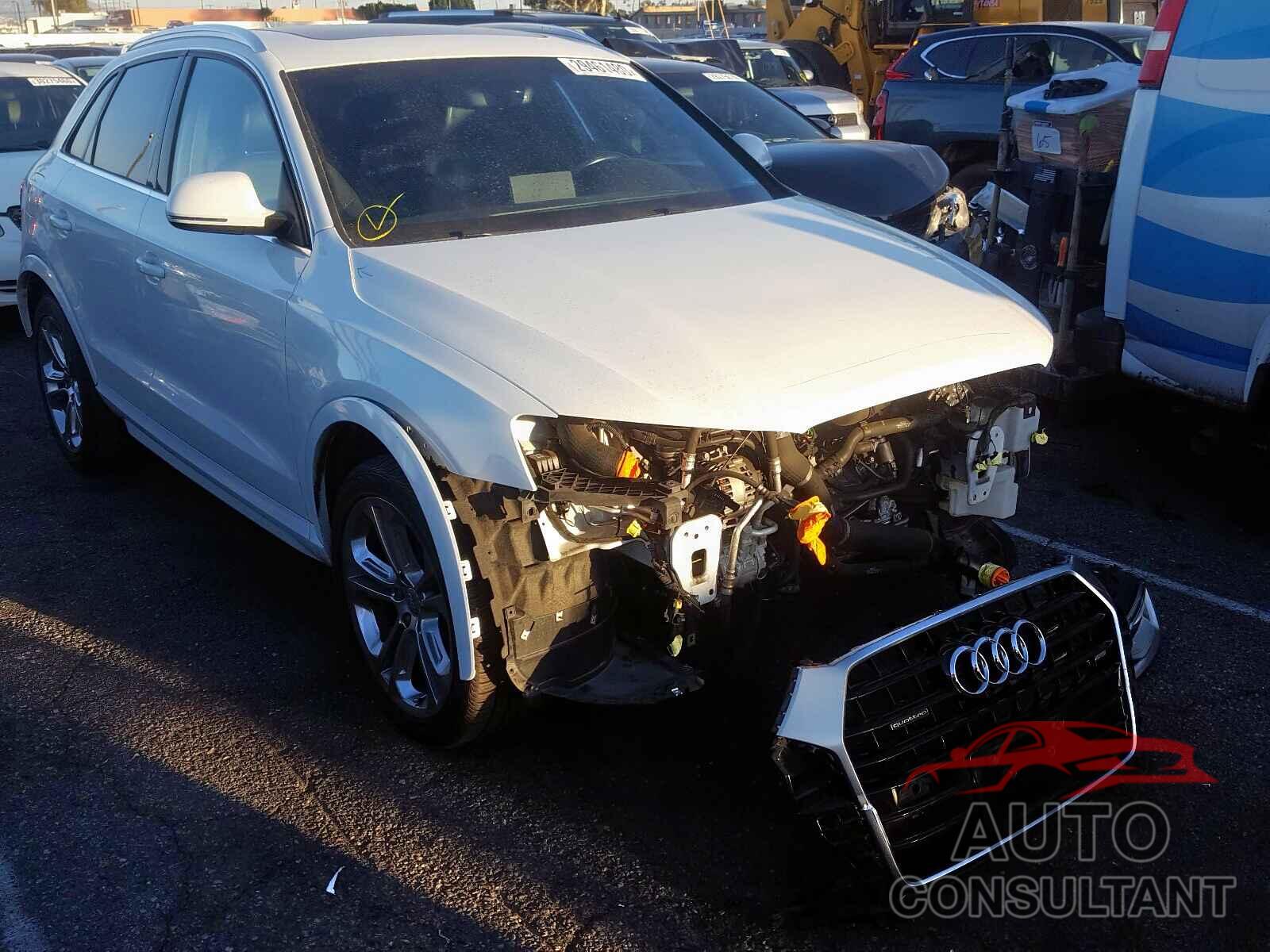 AUDI Q3 2016 - 4T1BF1FK9HU325106