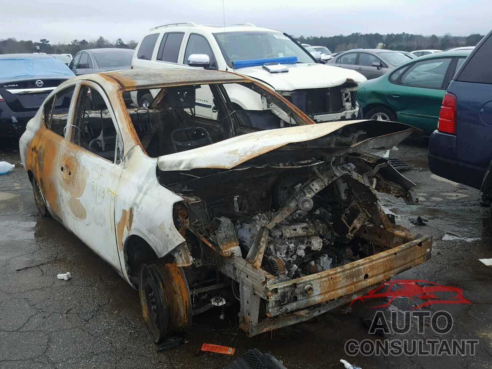 NISSAN VERSA 2017 - 3N1CN7AP9HL848737