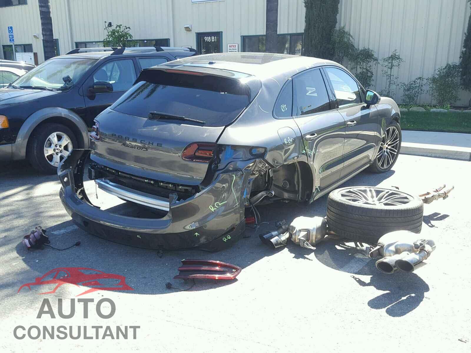 PORSCHE MACAN 2018 - WP1AG2A50JLB60657