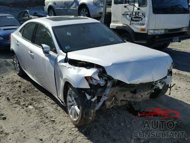 LEXUS IS250 2015 - JTHCF1D28F5025042
