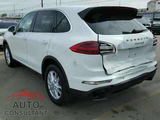 PORSCHE CAYENNE 2016 - WP1AA2A2XGLA04495
