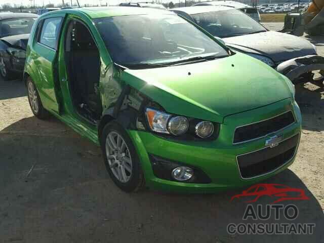 CHEVROLET SONIC 2015 - 1G1JC6SB0F4118637