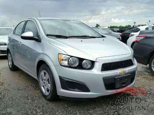 CHEVROLET SONIC 2015 - 1G1JA5SH1F4215723