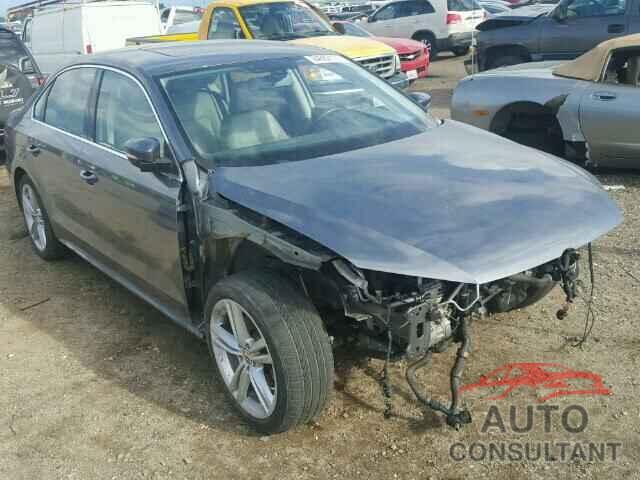 VOLKSWAGEN PASSAT 2015 - 1VWBV7A33FC040251
