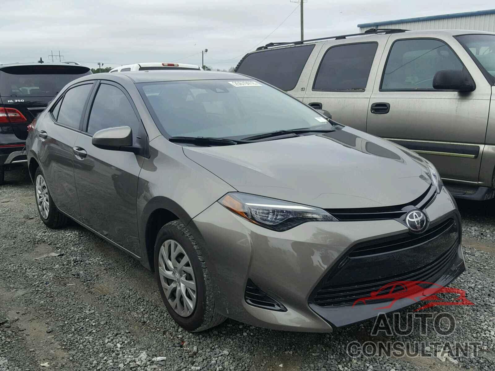 TOYOTA COROLLA 2018 - 5YFBURHE2JP744952