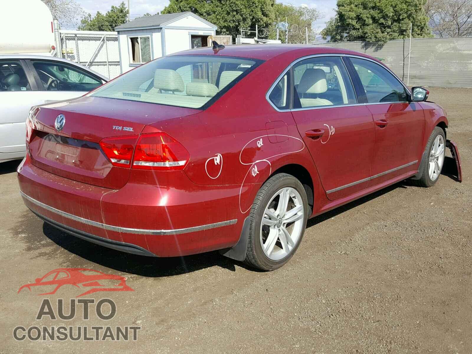 VOLKSWAGEN PASSAT 2015 - 1VWCV7A37FC117434