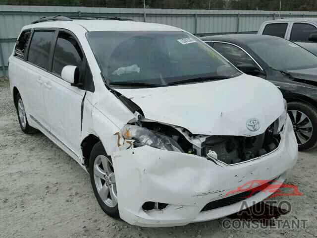 TOYOTA SIENNA 2015 - 5TDKK3DC3FS584991