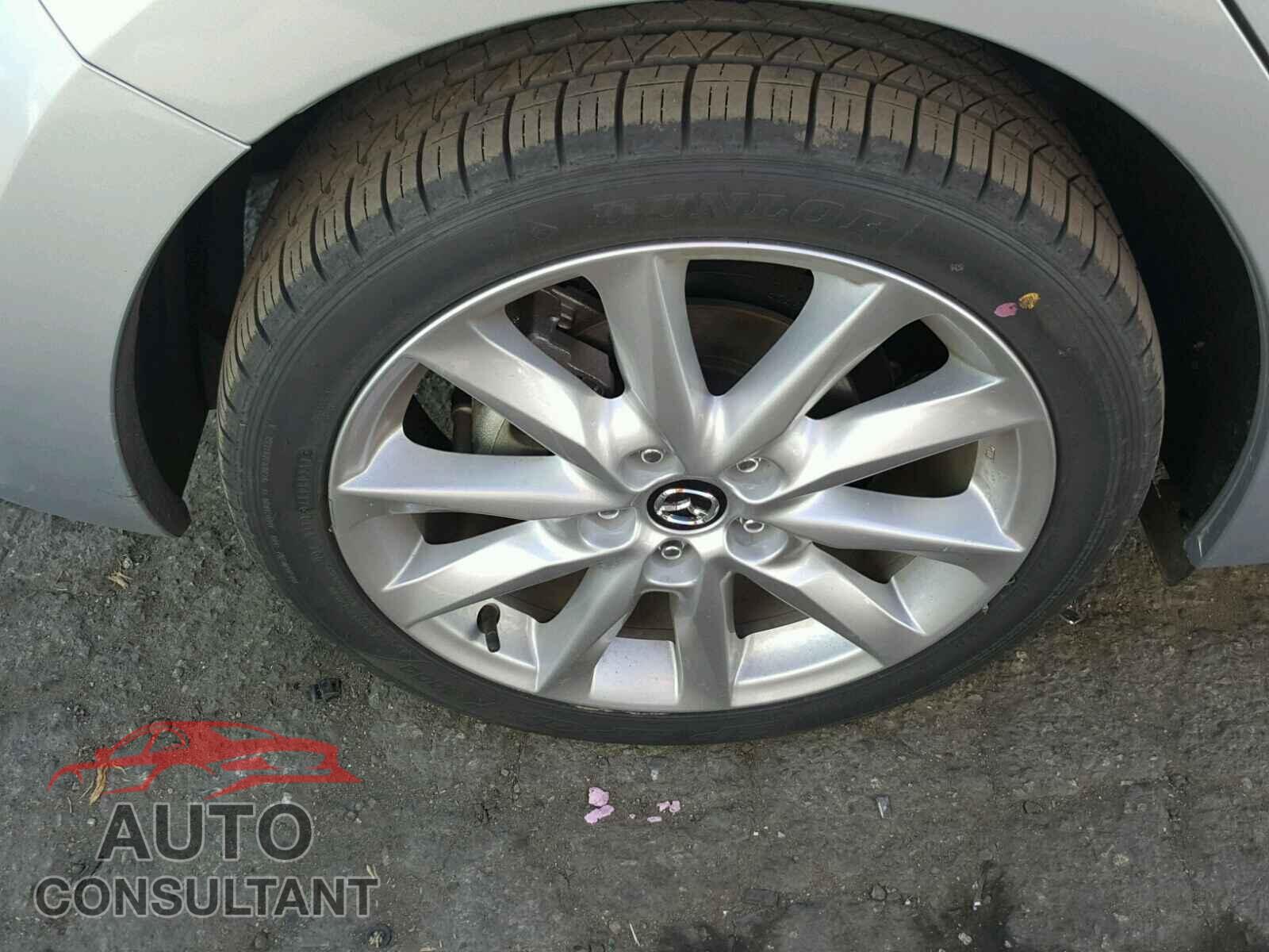 MAZDA 3 2017 - 3MZBN1L71HM150505