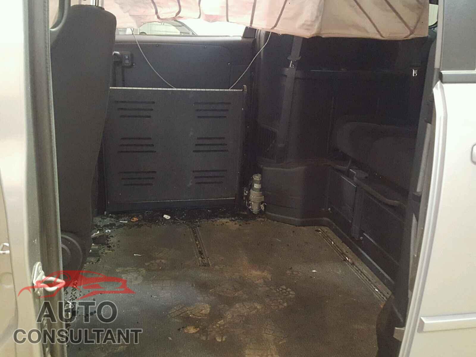 DODGE CARAVAN 2015 - 2C4RDGBG9FR643203