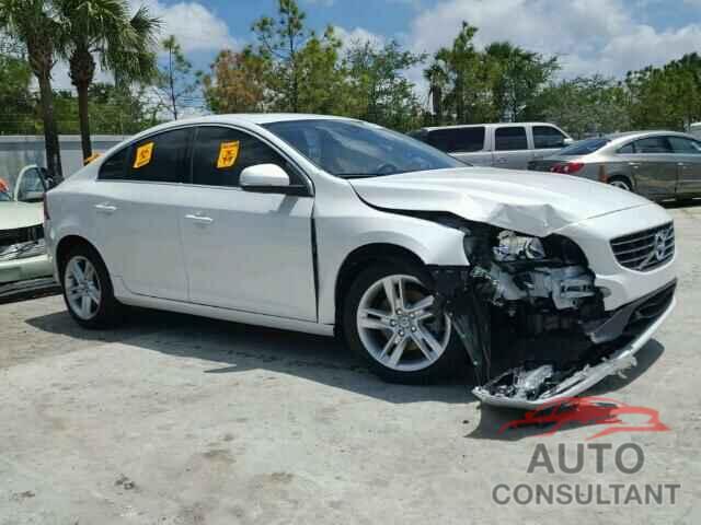 VOLVO S60 2015 - YV140MFC0F1318837