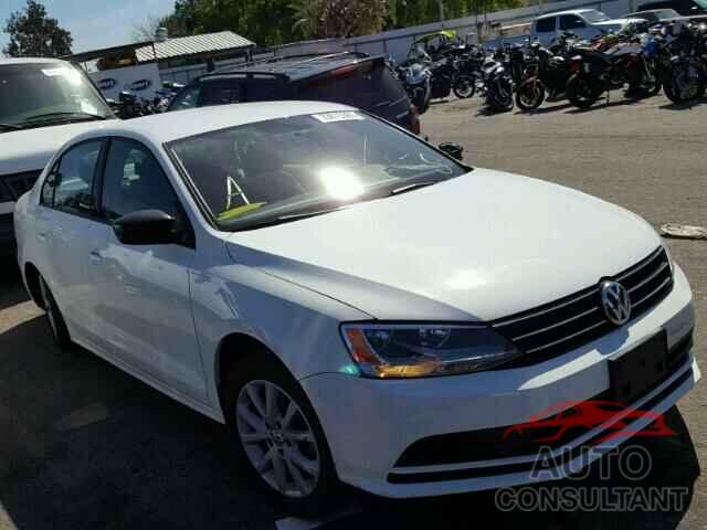 VOLKSWAGEN JETTA 2015 - 3VWD17AJ0FM315852