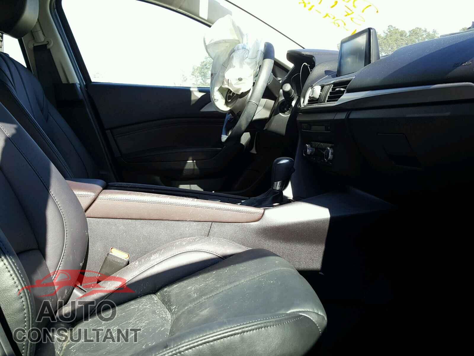 MAZDA 3 2017 - 3MZBN1V76HM133843