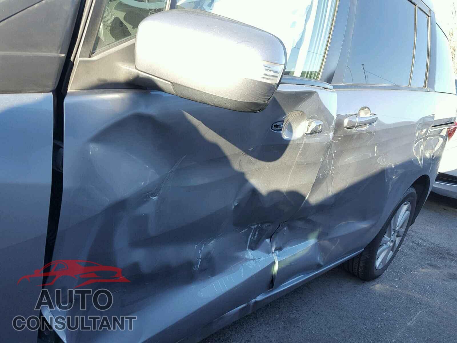 MAZDA 5 2015 - JM1CW2BL7F0184960