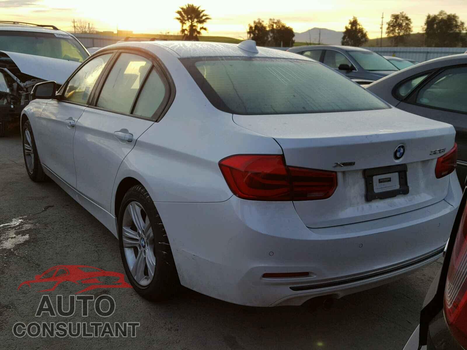 BMW 3 SERIES 2016 - WBA8E3C55GK503368