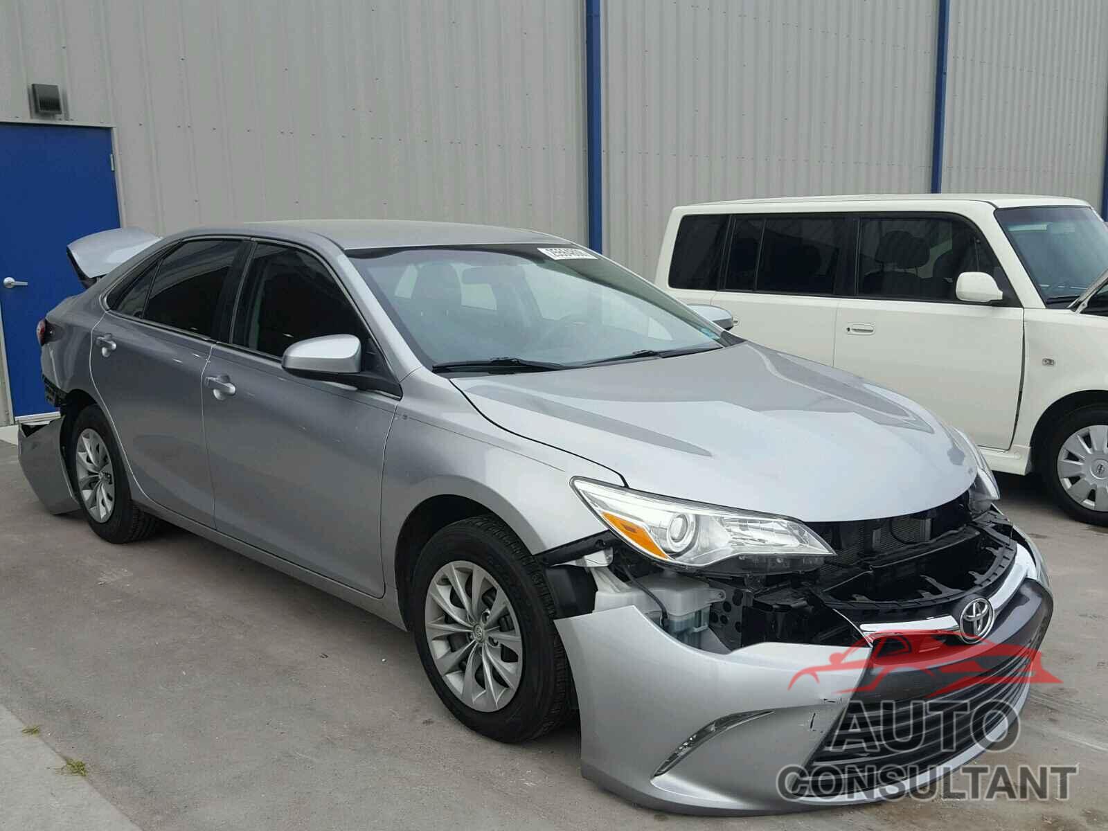 TOYOTA CAMRY 2015 - 4T1BF1FKXFU018055