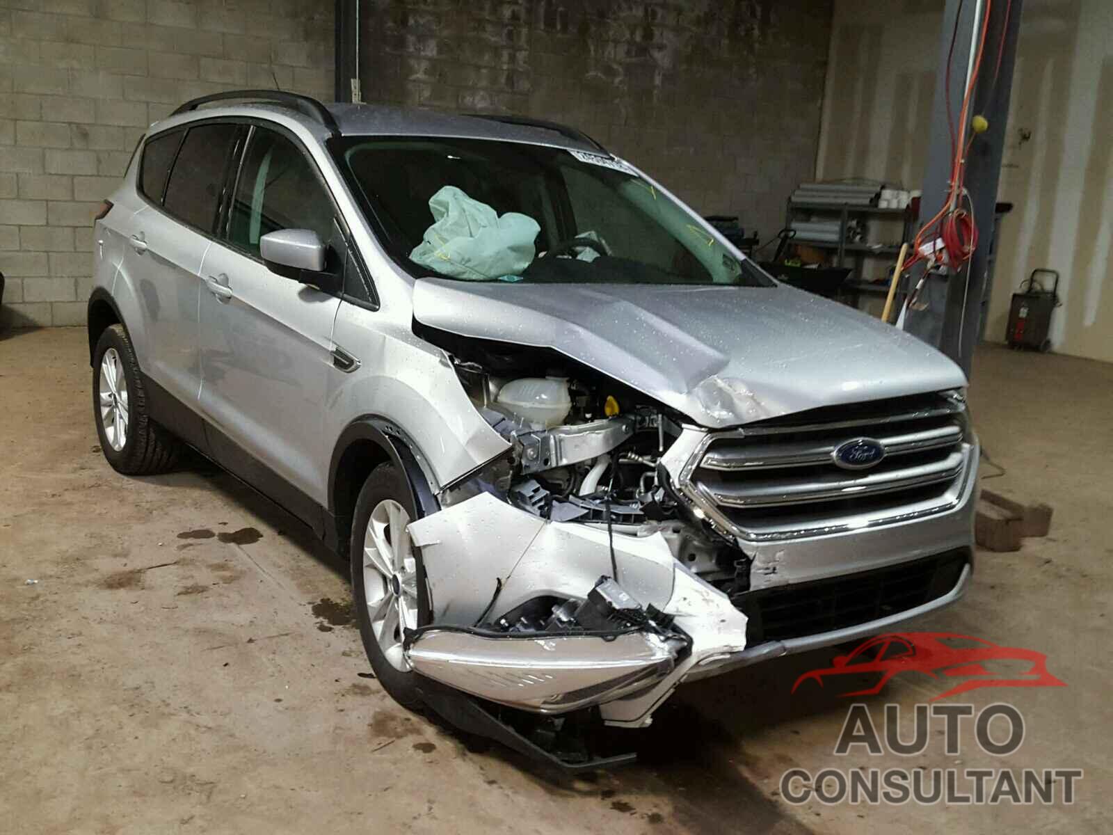 FORD ESCAPE 2017 - 1FMCU9G91HUE28735
