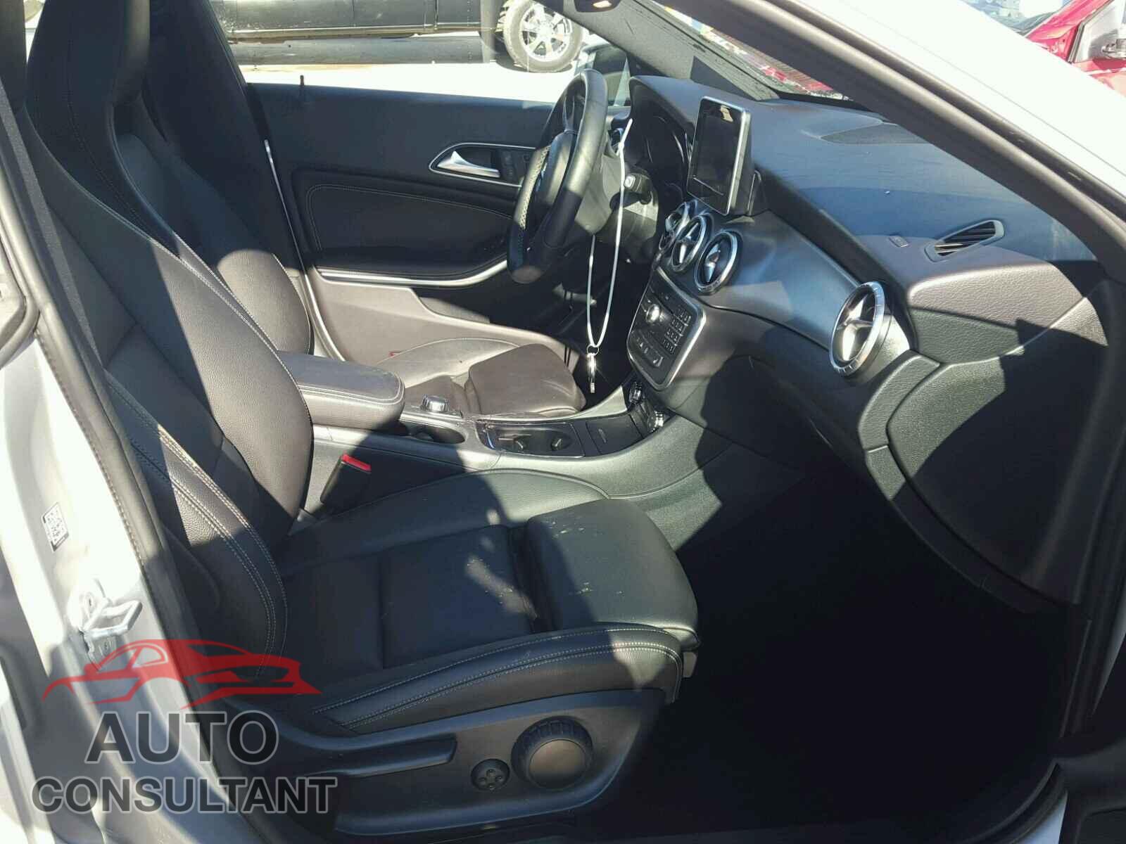 MERCEDES-BENZ C CLASS 2016 - WDDSJ4EB9GN359728