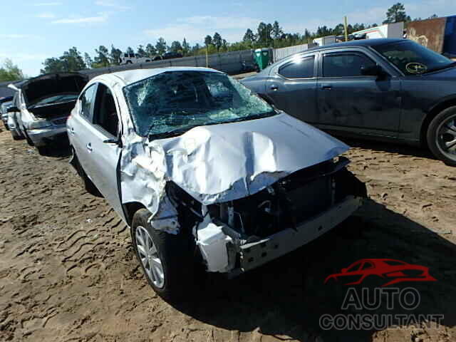 NISSAN VERSA 2015 - 3N1CN7APXFL809216