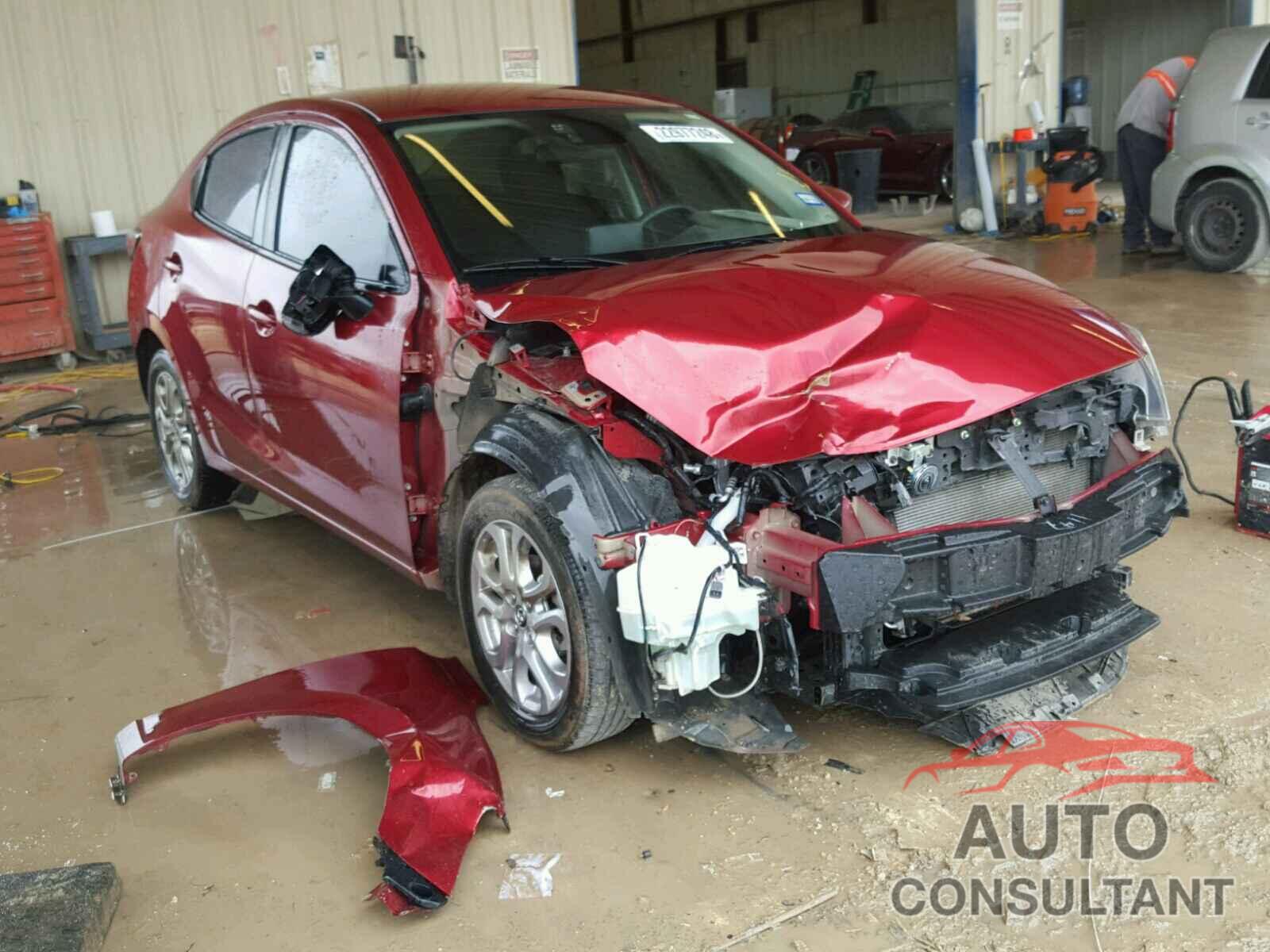 TOYOTA YARIS 2017 - 3MYDLBYVXHY189795
